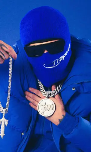 Rondodasosa wearing Trapstar jacket