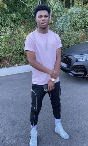Aurelien Tchouameni wearing Burberry sock
