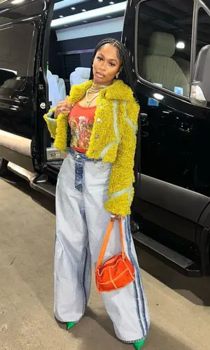 Dess Dior wearing Vetements jeans