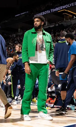 Karl Anthony Towns’ Outfit in Louis Vuitton Jacket, Nike Sneakers & Off-White (2022)