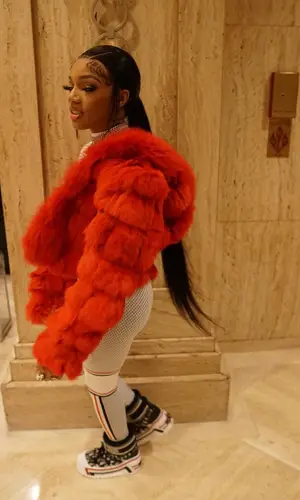 GloRilla’s Outfit in Dior Top (2023)
