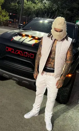 Money Man wearing Louis Vuitton belt