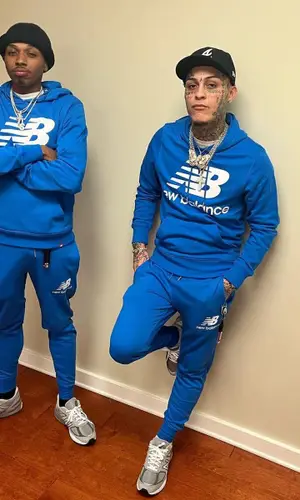Lil Skies’ Outfit in New Balance Hoodie & New Era Cap (2023)