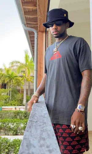 Fabolous wearing Gallery Dept. sock