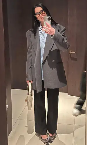 Dua Lipa wearing Gucci sandal