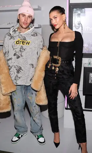 Justin Bieber wearing Fucking Awesome hat