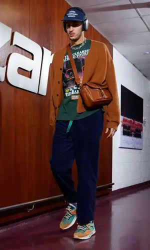 Kyle Kuzma wearing Puma sneakers