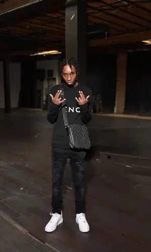 Set Da Trend wearing Givenchy sweater