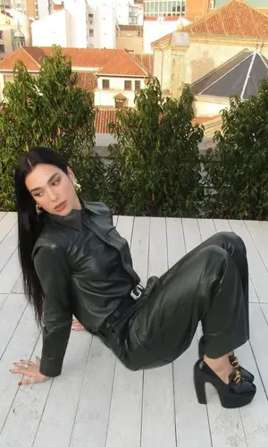 Dua Lipa wearing Bottega Veneta sandal