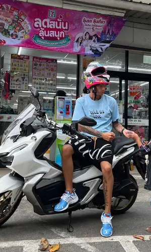 Central Cee wearing Noah t-shirt