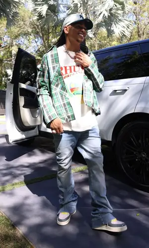 Ozuna’s Outfit in Kith Jacket, Rhude T-Shirt & Amiri Jeans (2023)