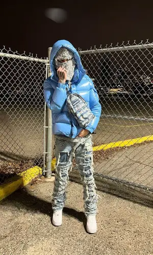 Rondodasosa wearing Moncler jacket