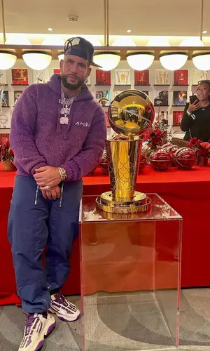DJ Drama’s Outfit in Amiri Hoodie & Bottega Veneta Pants (2023)