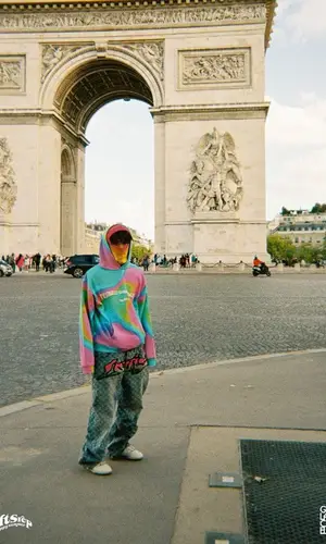 Jaden Smith wearing New Balance sneakers
