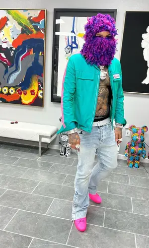 Money Man wearing Louis Vuitton belt