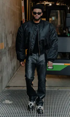 Nickeil Alexander-Walker wearing Rick Owens boots