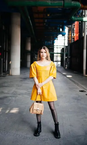 Emma Roberts wearing Chloé other