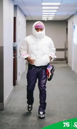 PJ Tucker’s Outfit in Louis Vuitton Jacket, Nike Sneakers & Supreme (2023)