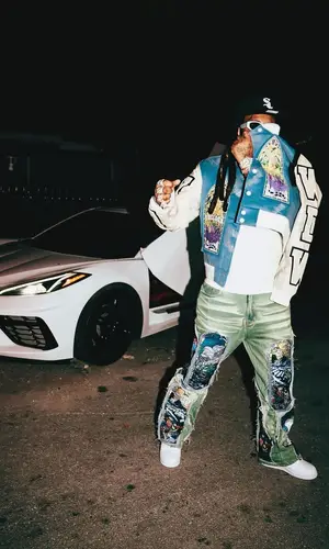 Icewear Vezzo’s Outfit in Who Decides War Jacket, Polo Ralph Lauren T-Shirt & New Era Cap (2023)