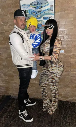 Nicki Minaj wearing Priscavera t-shirt