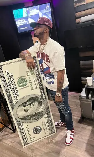 Benny The Butcher’s Outfit in Rhude T-Shirt, Amiri Jeans & Nike Sneakers (2023)
