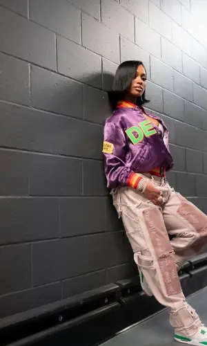 Dess Dior’s Outfit in Gallery Dept. Jacket, Jordan Sneakers & Bottega Veneta Bag (2023)