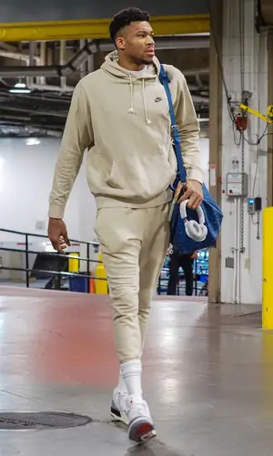 Giannis Antetokounmpo wearing Nike pants