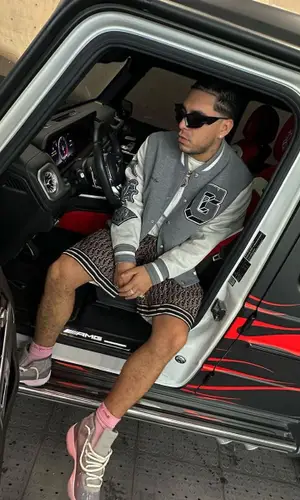 Ryan Castro’s Outfit in Dior Shorts, Jordan Sneakers & Givenchy Eyewear (2023)
