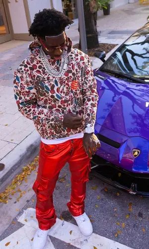 2Rare wearing Eric Emanuel hoody