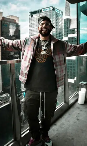 DJ Drama wearing Gallery Dept. t-shirt