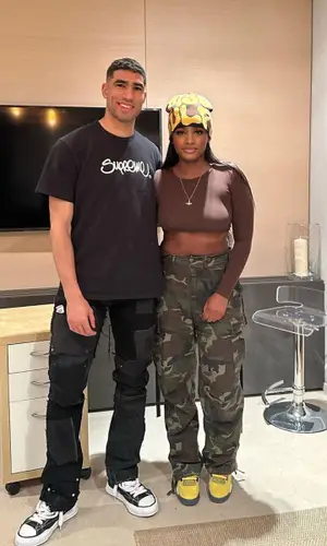 Achraf Hakimi’s Outfit in Supreme T-Shirt, Nay Afford's Paris Jeans & Maison Mihara Yasuhiro Sneakers (2023)
