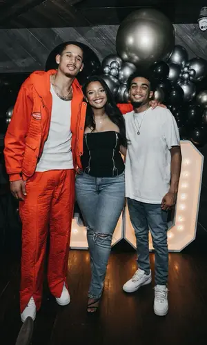 Juan Toscano-Anderson’s Outfit in Honor The Gift Hoodie, Nike Sneakers & Gucci Belt (2023)