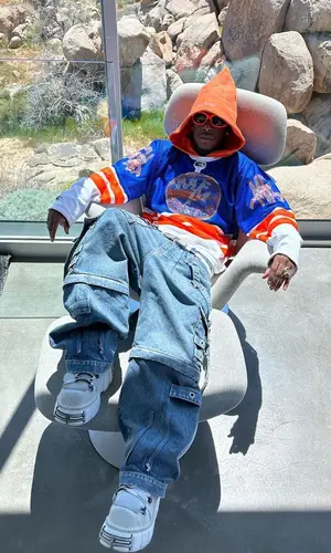 Bloody Osiris’ Outfit in Vetements Sneakers, Balenciaga Eyewear & New Rock (2023)