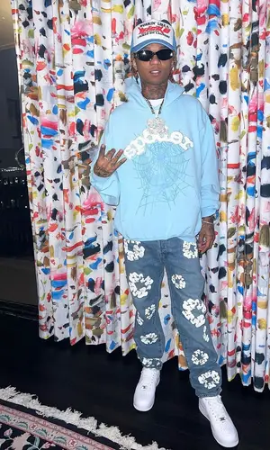Swae Lee wearing Spider Worldwide hoody