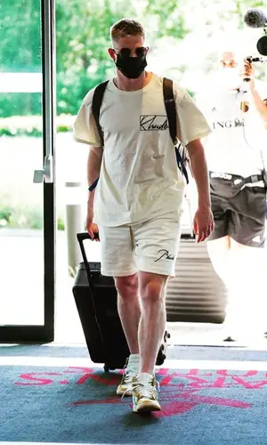 Kevin de Bruyne wearing Rhude t-shirt