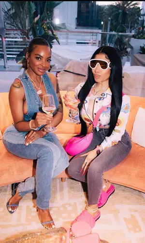 Nicki Minaj wearing Louis Vuitton bag