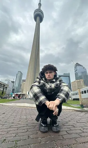 Bankrol Hayden’s Outfit in Celine Hoodie & Louis Vuitton Scarf (2023)