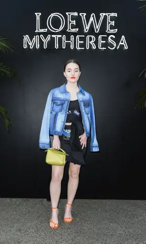 Kaitlyn Dever wearing Loewe jacket