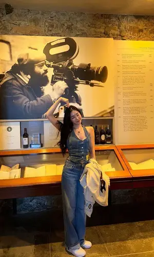 Tiffany Young’s Outfit in Ganni Jacket, Levi’s & Profound (2023)