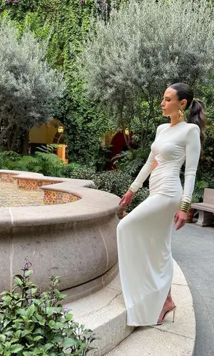 Jordana Brewster wearing Jovana Djuric jewelry