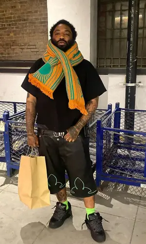 ASAP Bari’s Outfit in Dior Sneakers, Chrome Hearts Belt & Balenciaga Socks (2023)