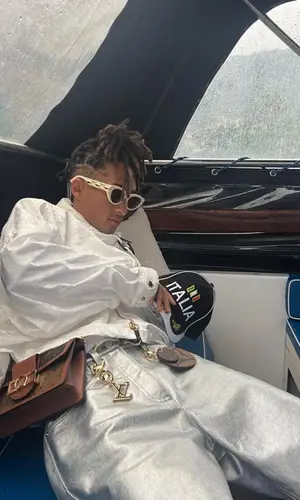 Jaden Smith’s Outfit in Louis Vuitton Eyewear & Vintage Cap (2023)