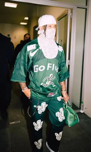 Jhay Cortez wearing Gucci bag
