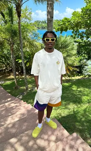 Lil Tjay wearing Dior sandal