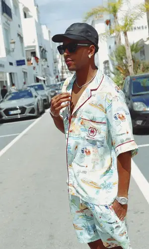 Rodrygo wearing Homies Marbella shirt