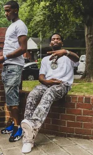 BlocBoy JB’s Outfit in Amiri T-Shirt & Nike Sneakers (2023)