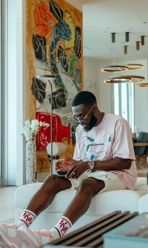 Fikayo Tomori wearing Rivington Roi Rebis t-shirt