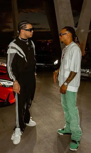 Ryan Castro’s Outfit in Balenciaga Jacket, Off-White Sneakers & Palm Angels Eyewear (2023)