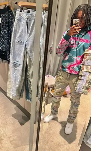 Digga D’s Outfit in Louis Vuitton Hoodie, Who Decides War Jeans & Nike Sneakers (2023)