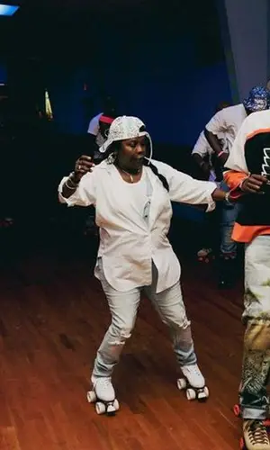 Meek Mill wearing Philadelphia Flyers jersey